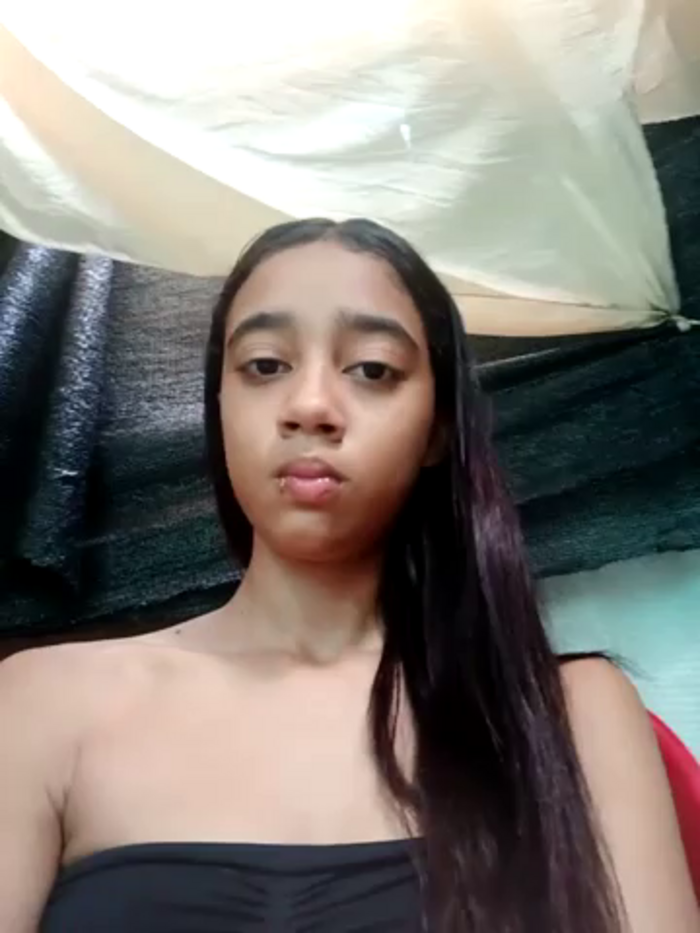 Zoe_Sweett18