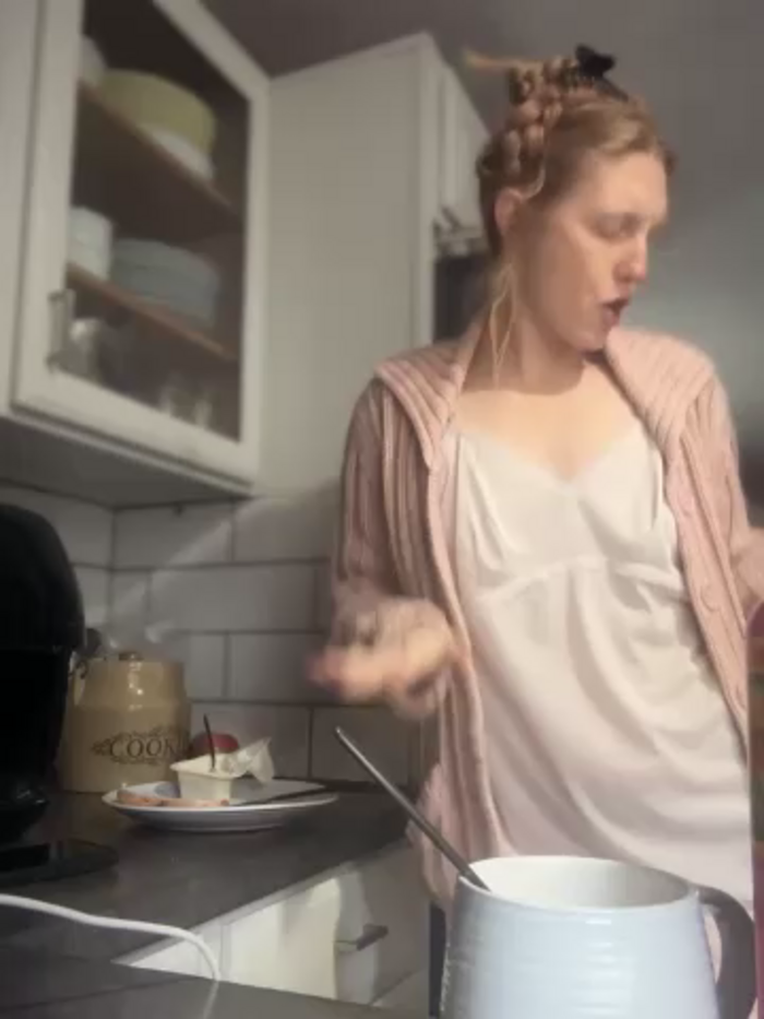 GoldenFlameGoddess