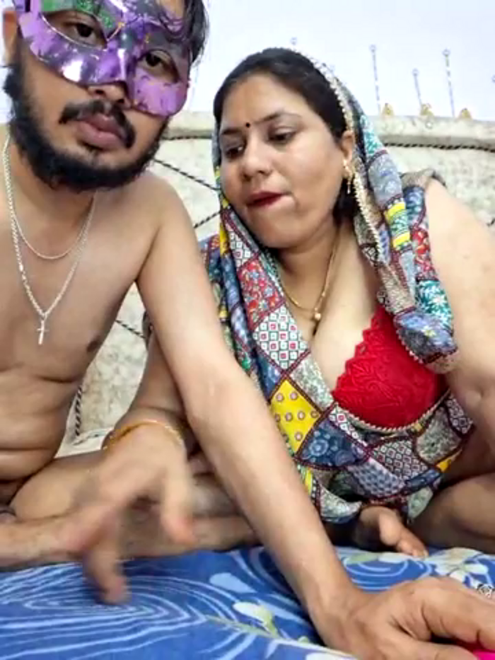 MOM-SUN-COUPLE