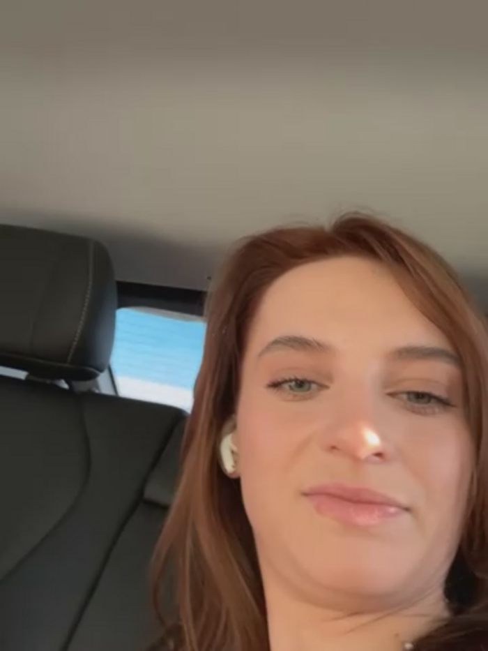-AngelAri-