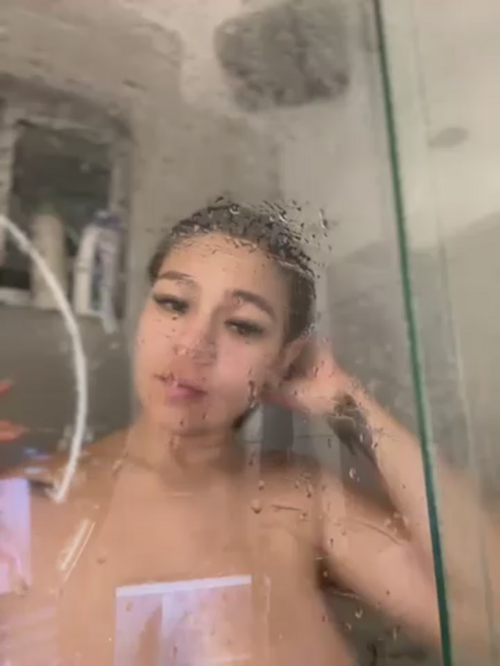 Alyshanon18