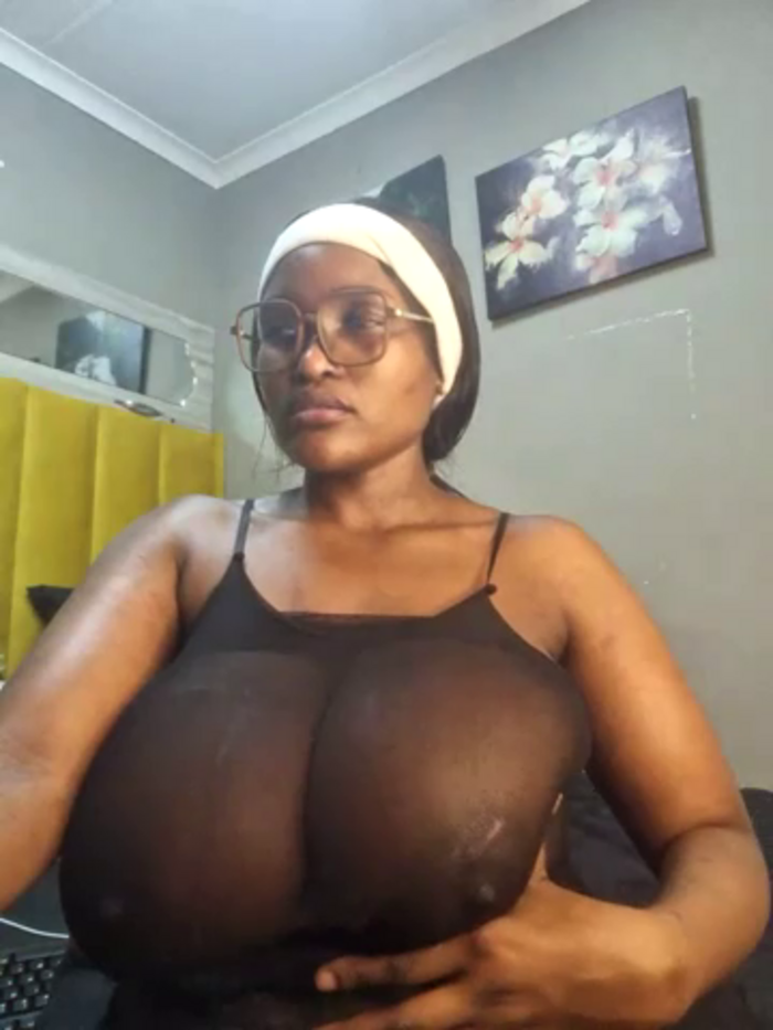 Bustygoddess32
