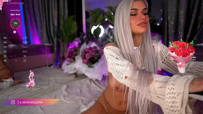 Serene_Sophiex