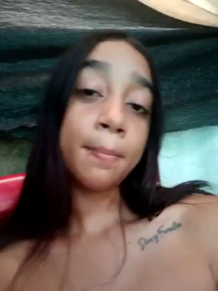 Zoe_Sweett18