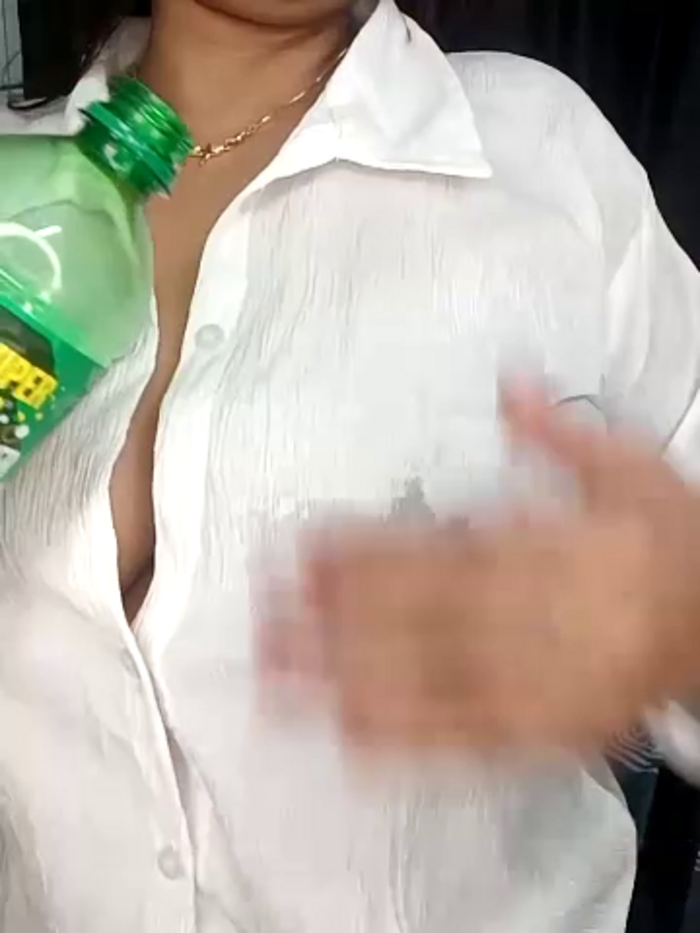 kaamuk_shweta
