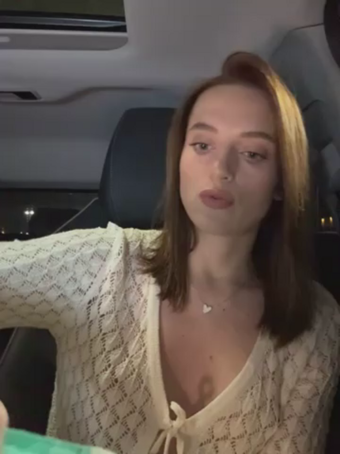-AngelAri-