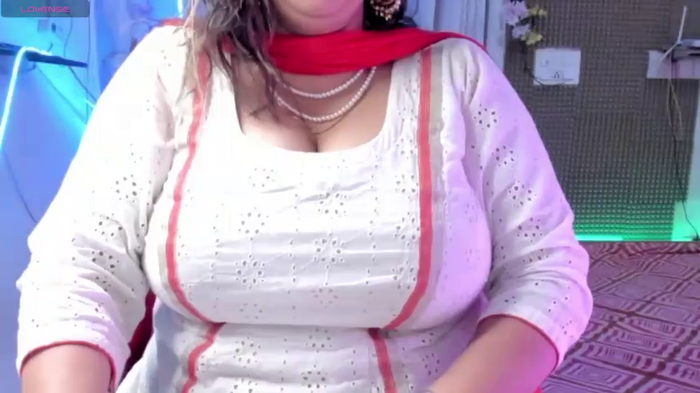 Gulabi_Queen