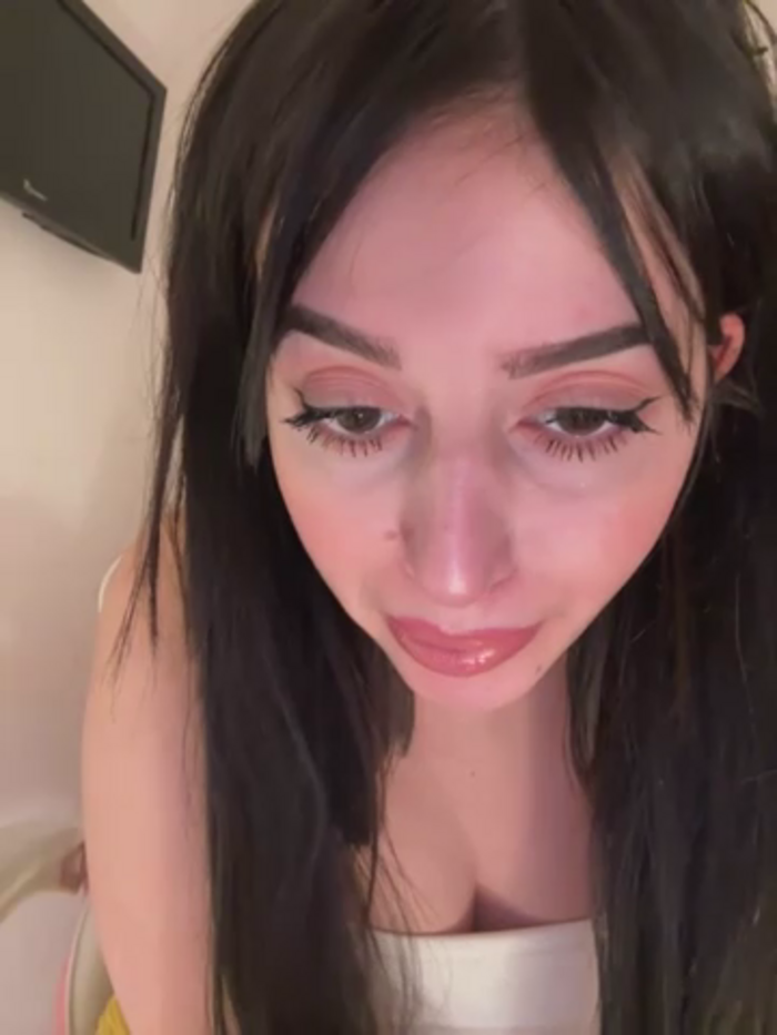 Hot_malak