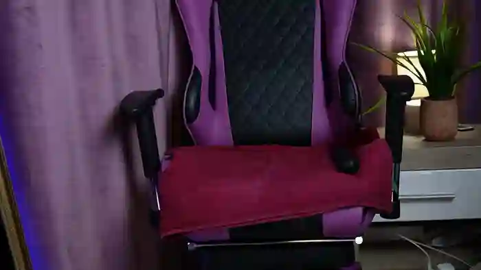 2025/02/22/stripchat-rachelrave-04-32-35