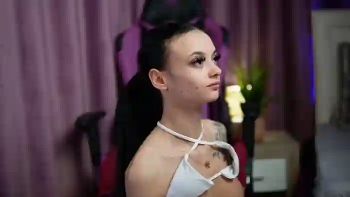 2025/02/22/stripchat-rachelrave-22-45-27