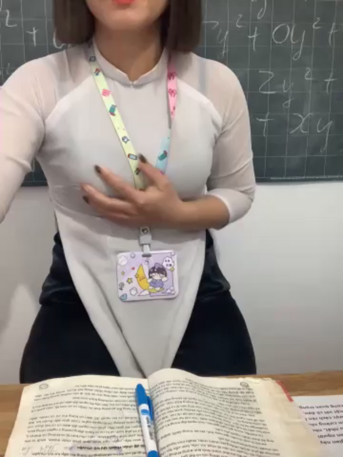 Schoolgirl_6969
