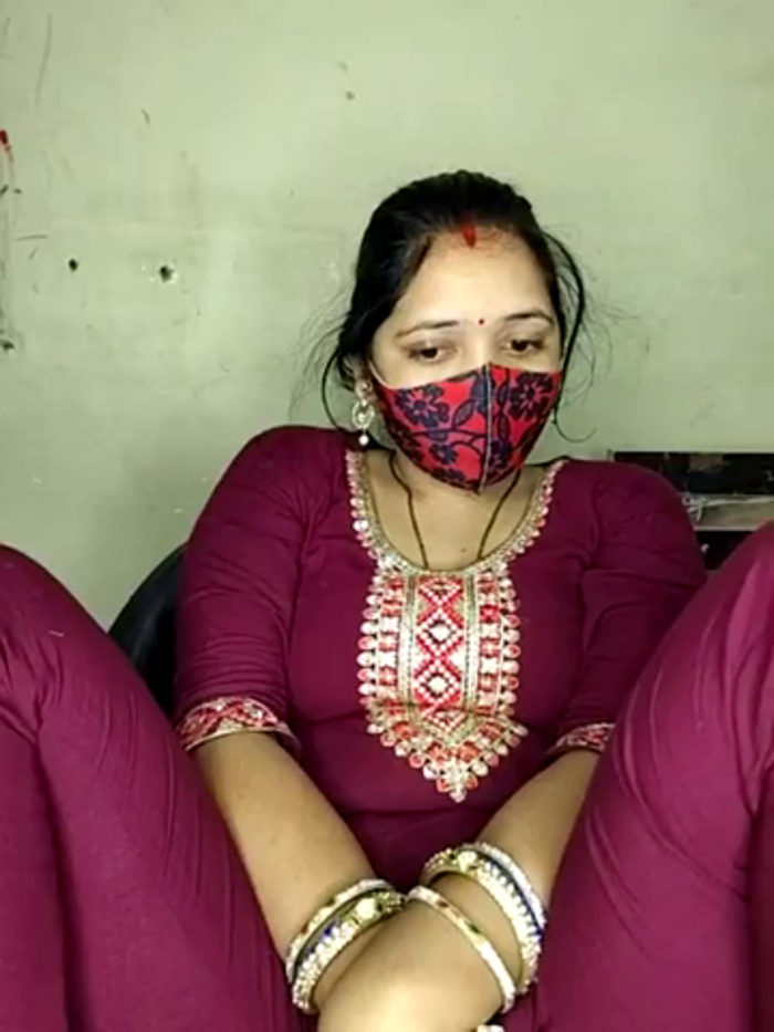 DesiRiya77