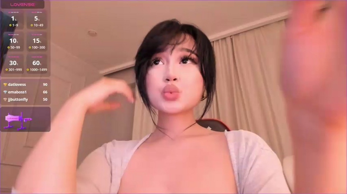 sophia_squirtits