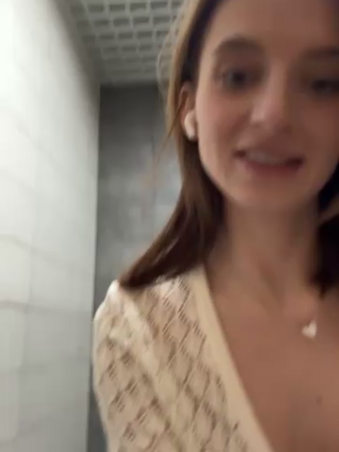 -AngelAri-