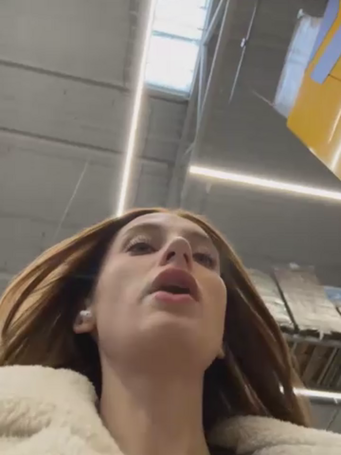 -AngelAri-