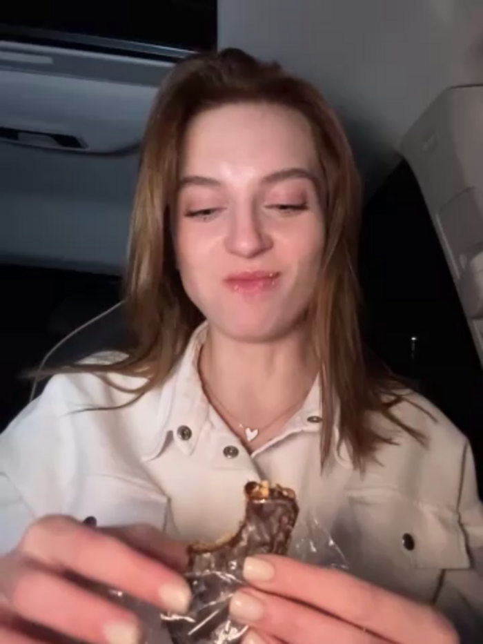 -AngelAri-