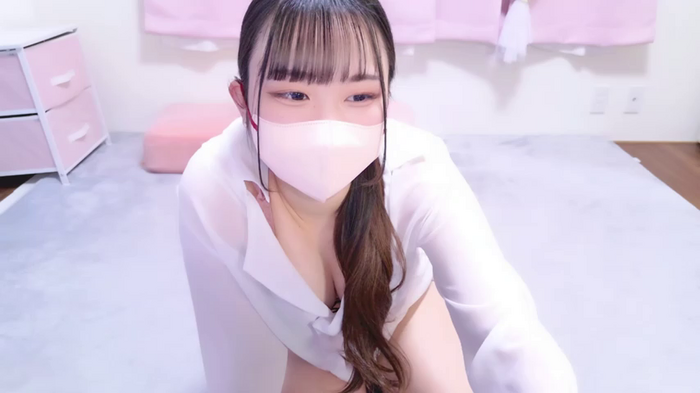 MAIKA_pyon
