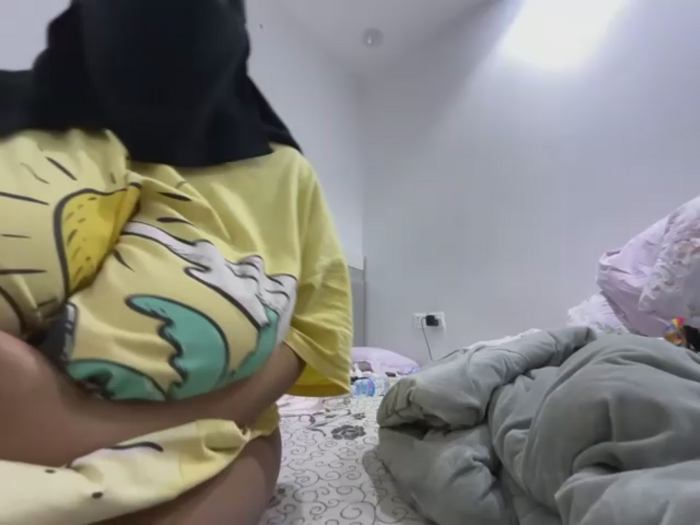 Submissive_Arab