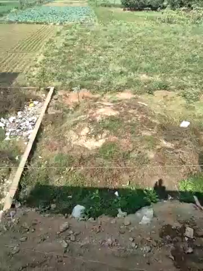COUPLLE_VILLAGE
