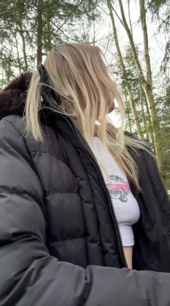 LaraBlond