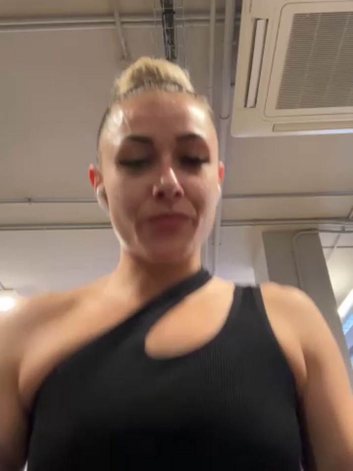 petrouchkaaa_