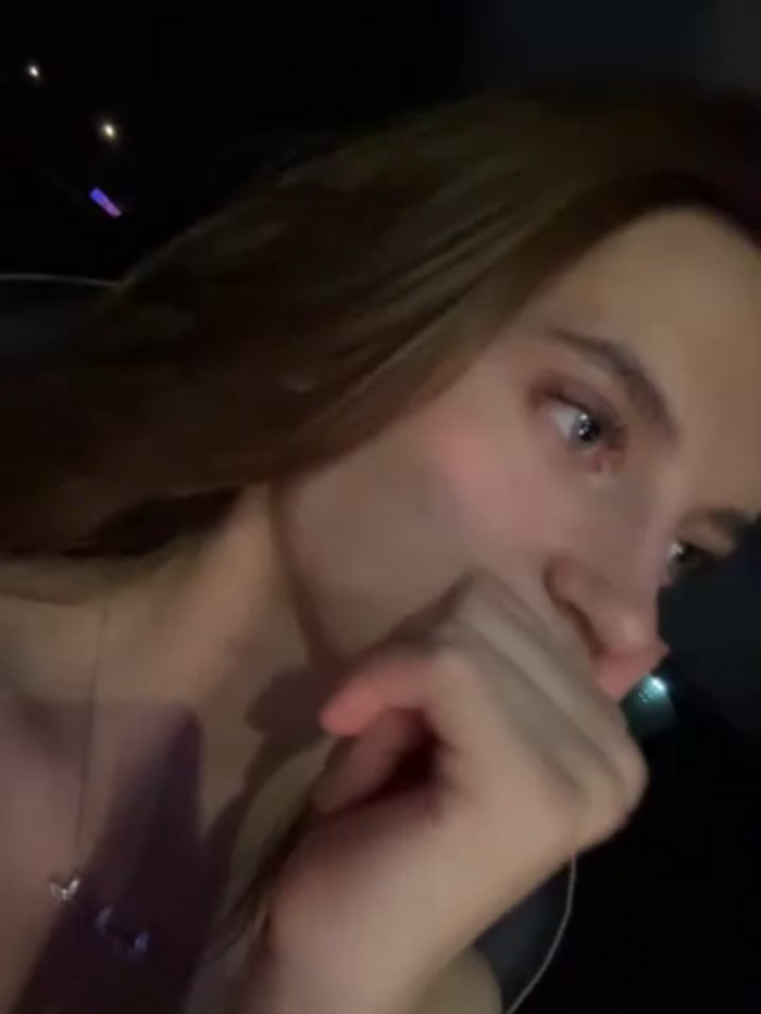 -AngelAri-