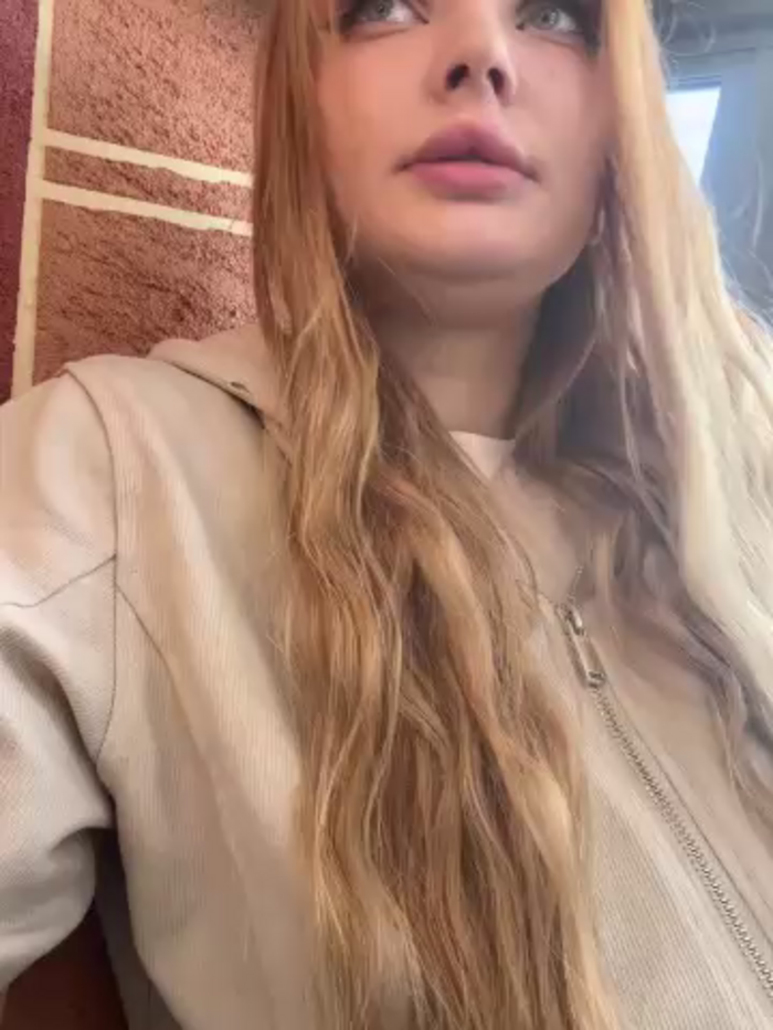 AmmyHot