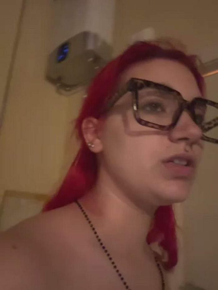 Dollyred