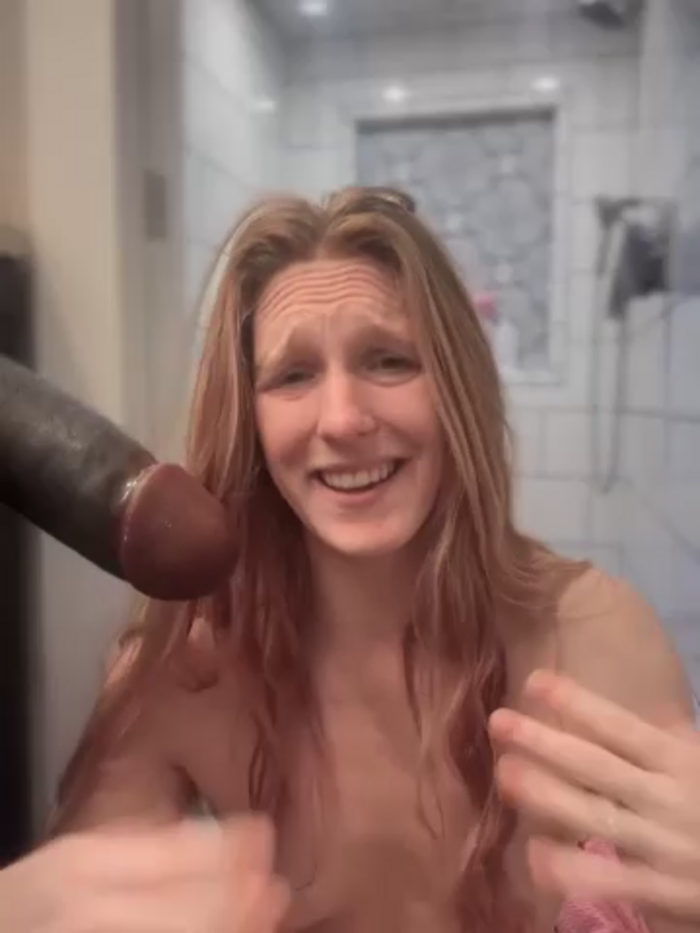 GoldenFlameGoddess