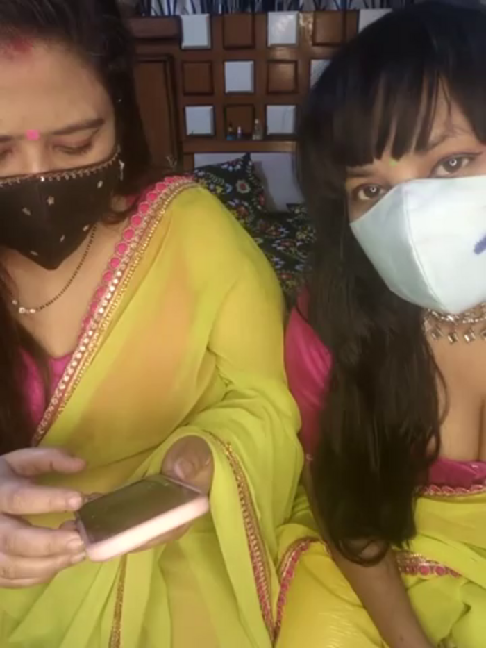 Indian_hotmilfs
