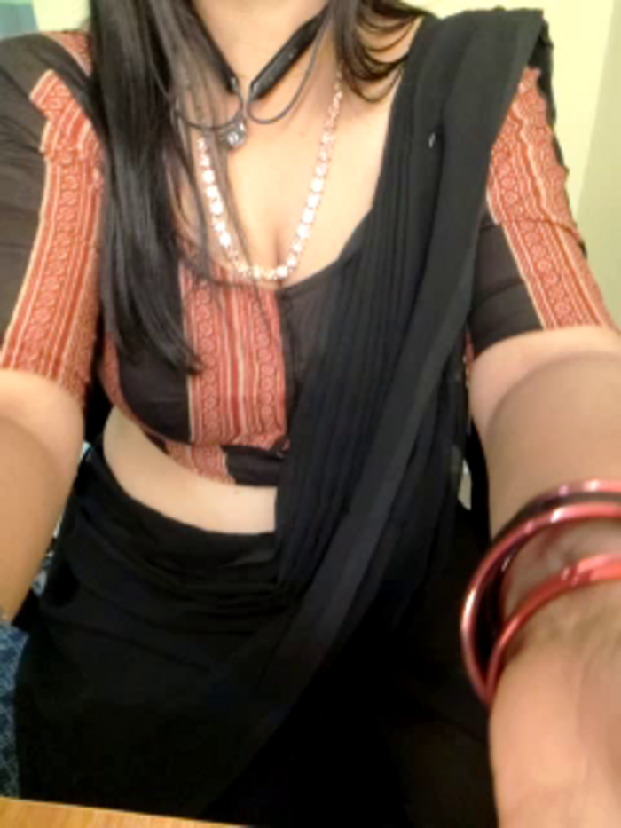 Mallu_MayaMadhav