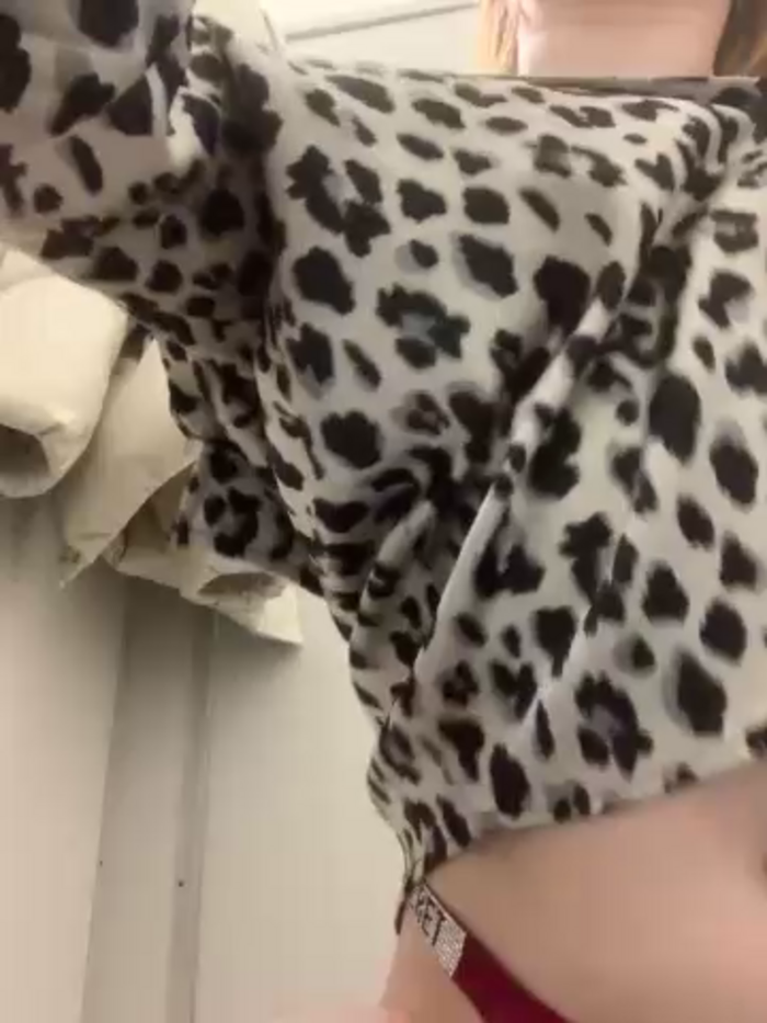 AmmyHot