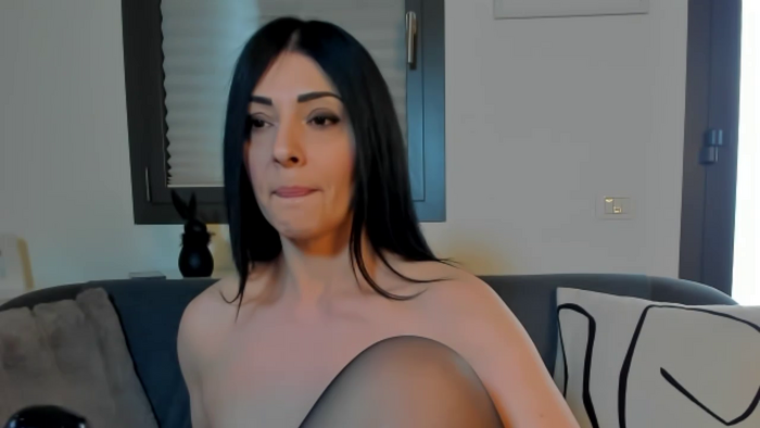 AryaSummersReal