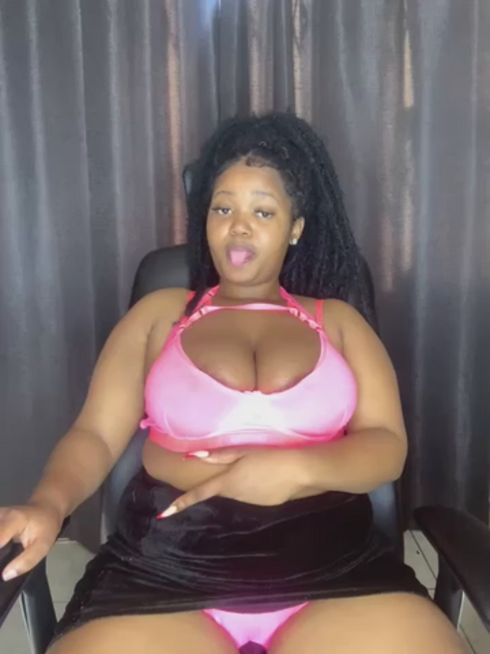 Nikki_Hearts