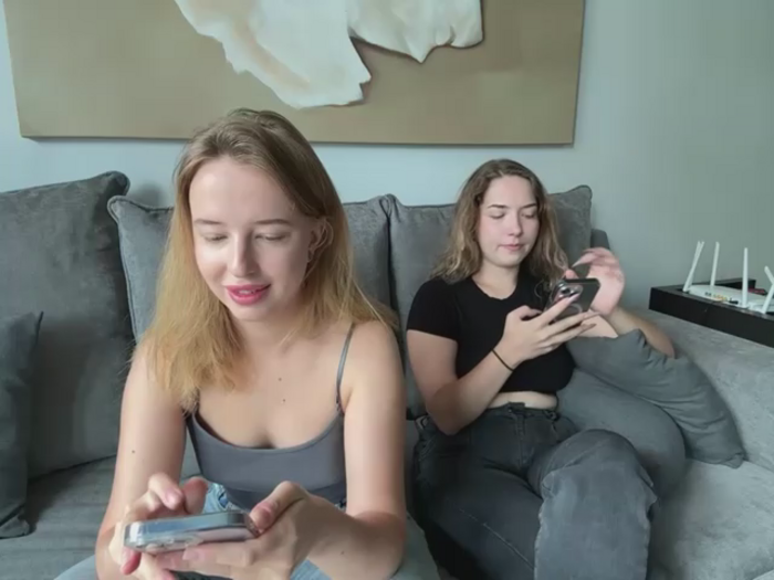 Nura_n_Sarah
