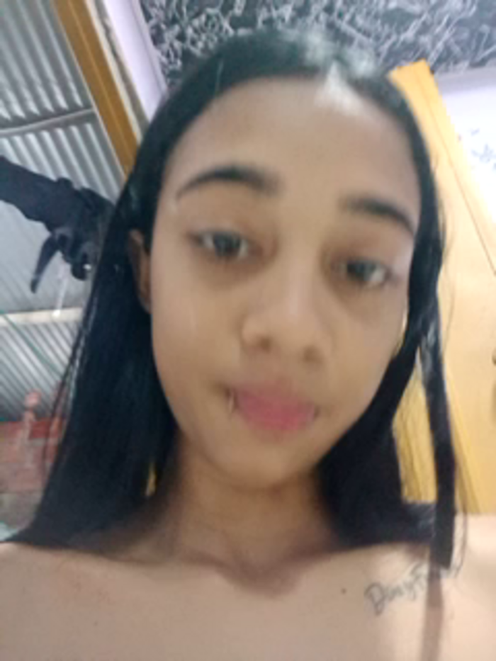 Zoe_Sweett18