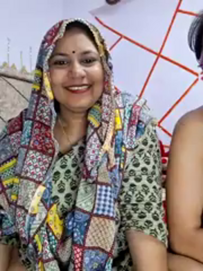 MOM-SUN-COUPLE