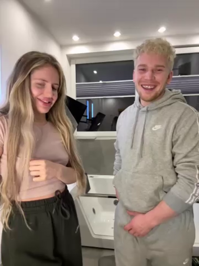 NickyGold_Official