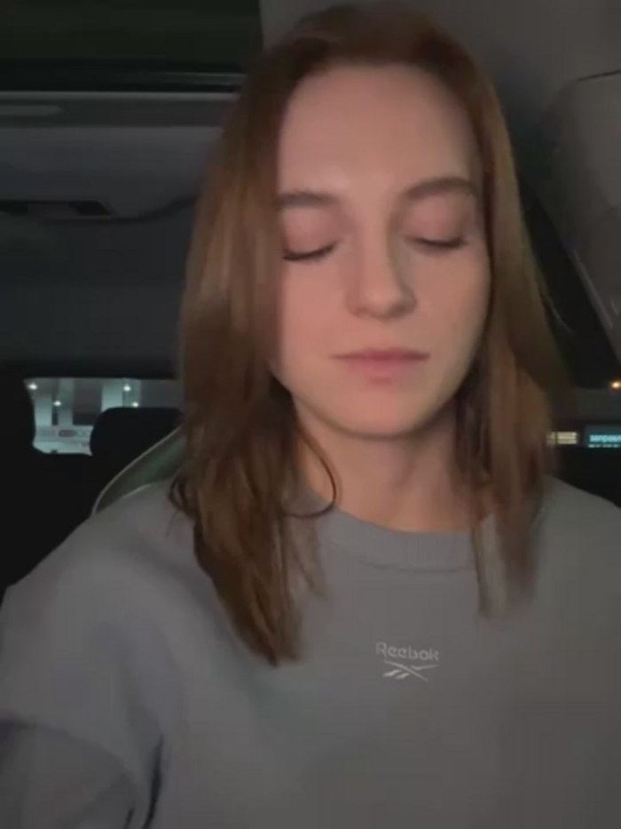 -AngelAri-