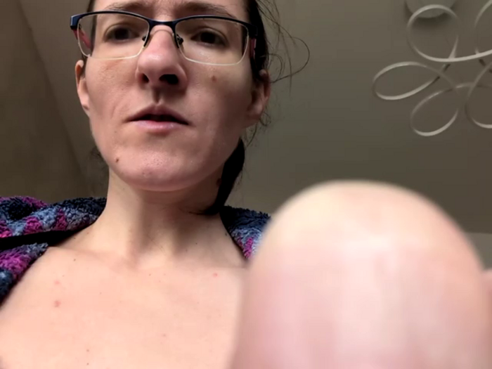 Milky_hairy_mommy