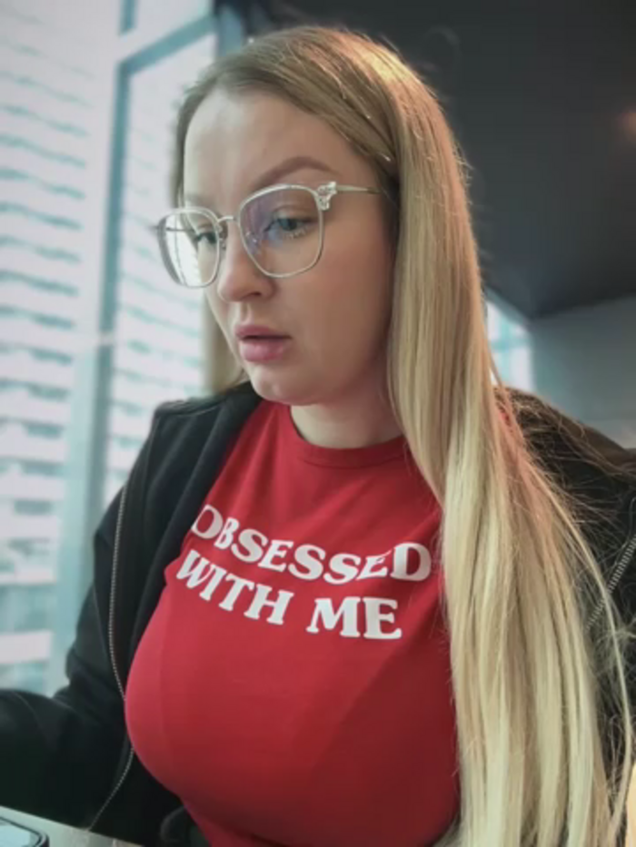 Teya_moon_