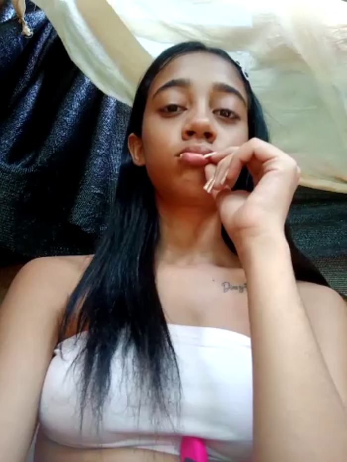 Zoe_Sweett18
