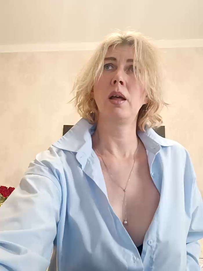 stellahere8