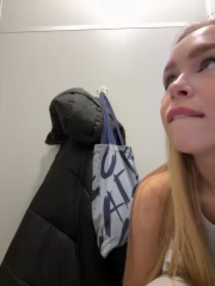 mur_girl