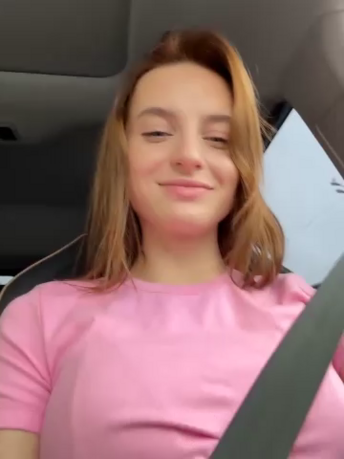 -AngelAri-
