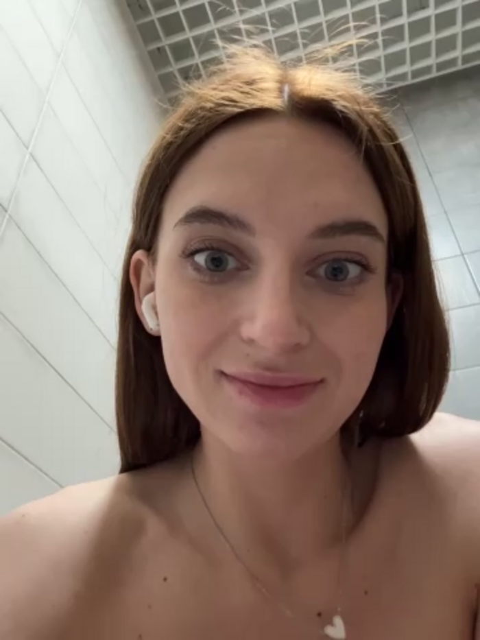 -AngelAri-