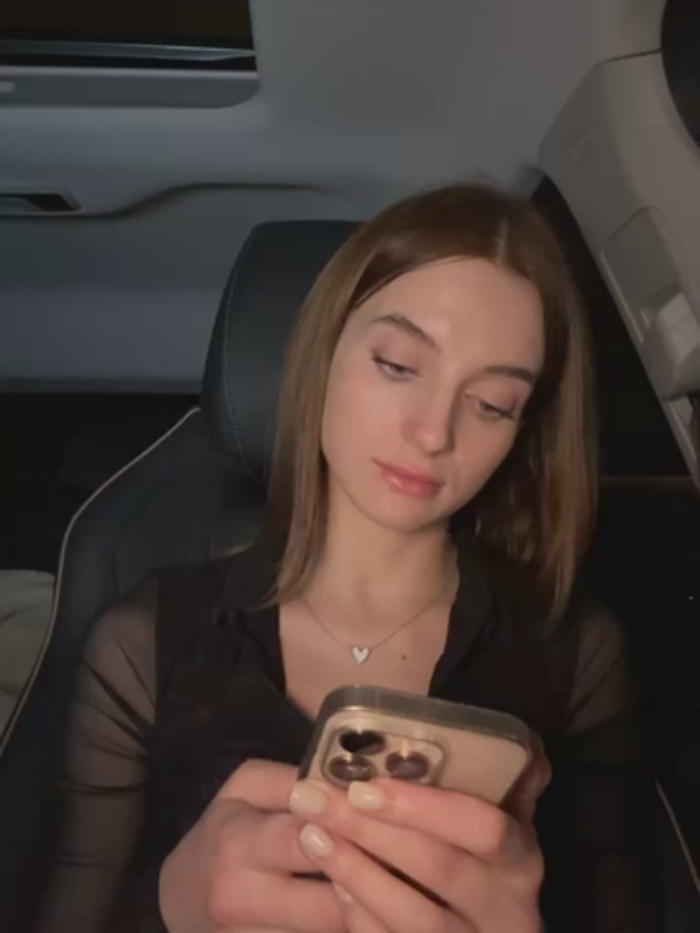 -AngelAri-