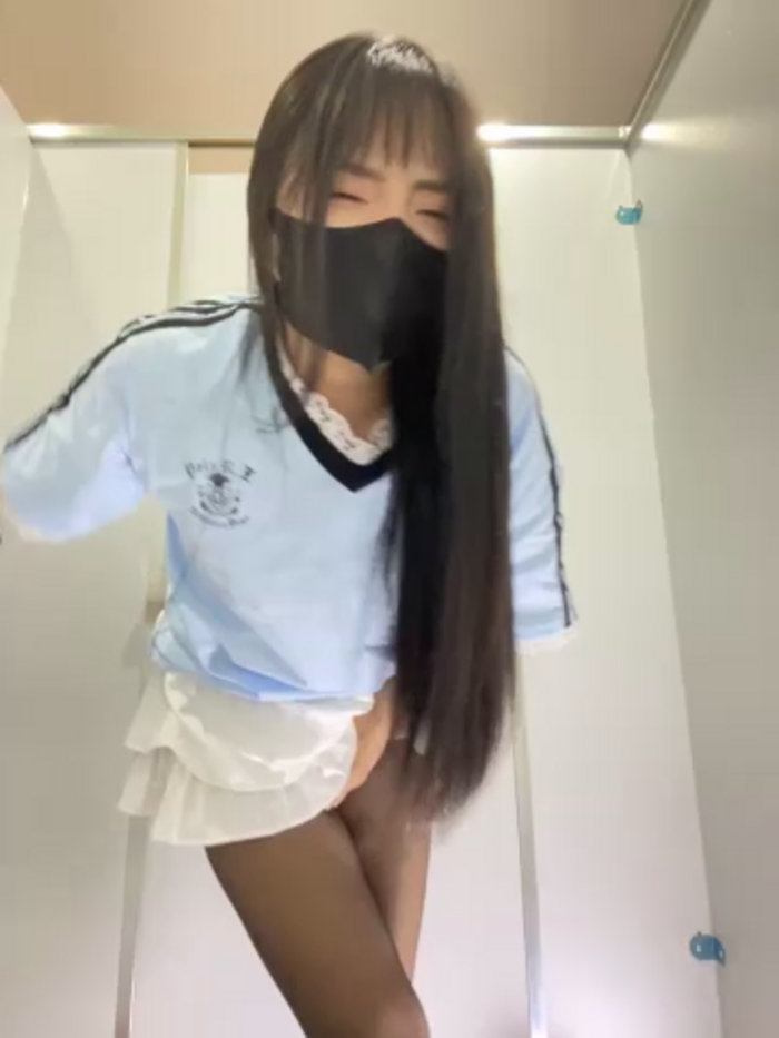 Asia-Lynn