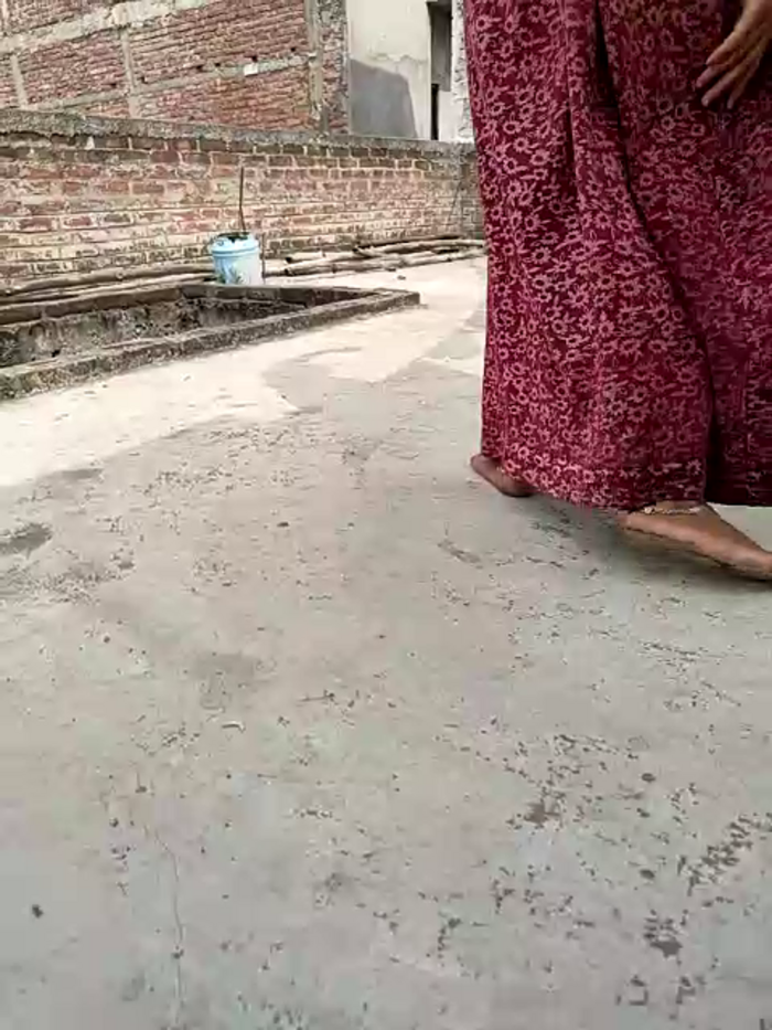 COUPLLE_VILLAGE