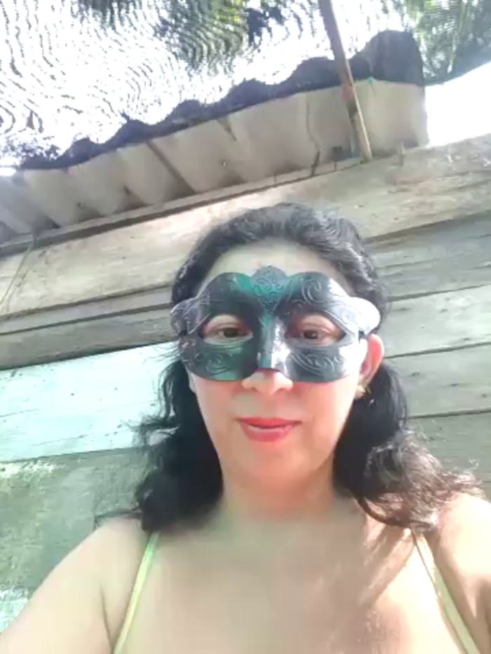 Mature-Mom